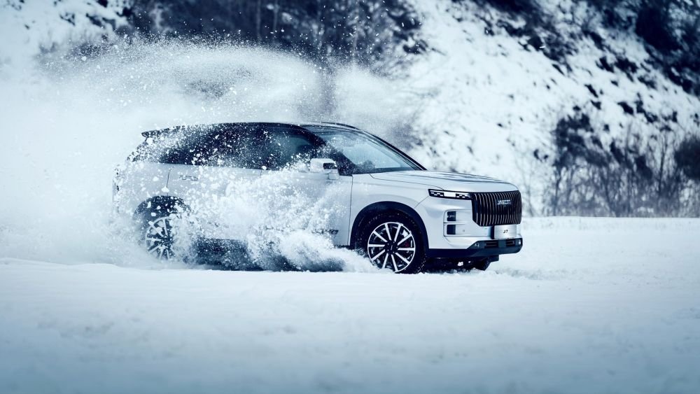 J7-Page-Gallery-Image-2-HDre